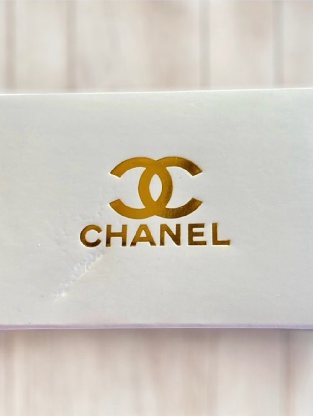 CHANEL Pink Leather Card & Mirror - Picture 11 of 12